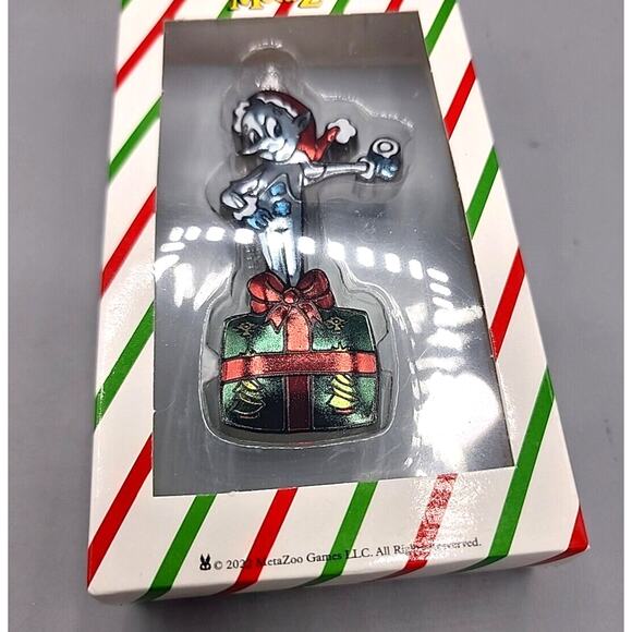 MetaZoo 2022 Christmas Pin Club Set of 4 Ornaments ONLY 2 Kinds of Pins - Picture 5 of 7